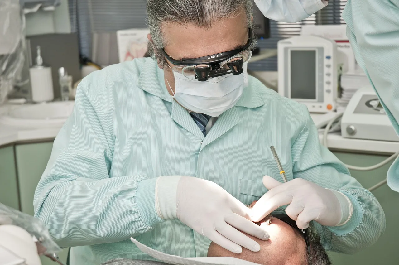 dentist, dental care, dentistry, teeth, doctor, health care, dentist, dentist, dentist, dentist, dentist, teeth, doctor, doctor. Dental content marketing questions: topic choice, claim evidence and review records
