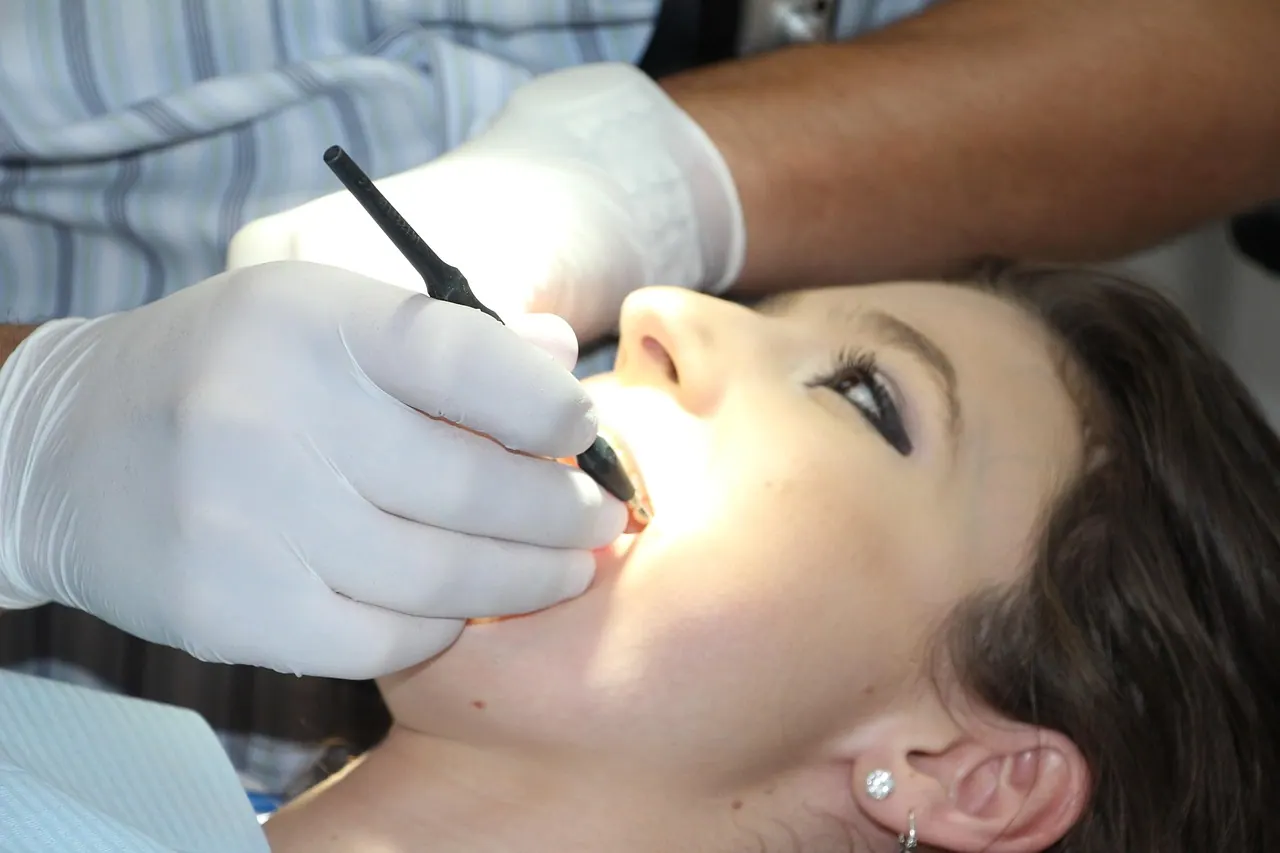 teeth cleaning, tooth repairs, treat teeth, brush teeth, check teeth, dentist, dental instruments, dental equipment, dental office, dental doctor, repair teeth, meshing, tooth grin. Dental marketing strategy examples with the reasoning laid bare